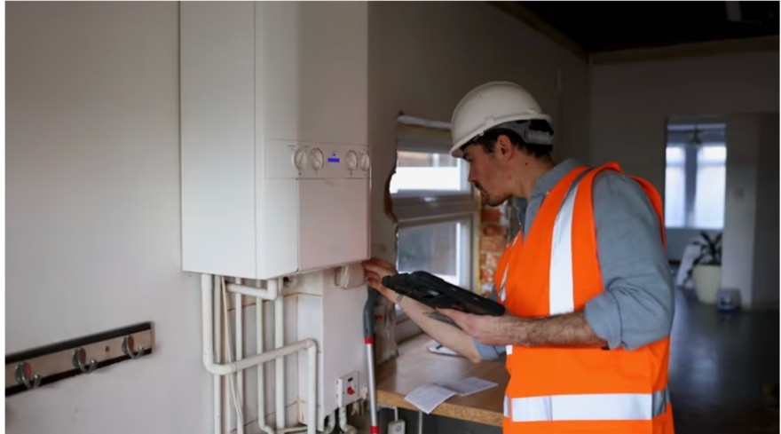 Is Your Boiler Making a Loud Bang? When to Call an Emergency Engineer Immediately